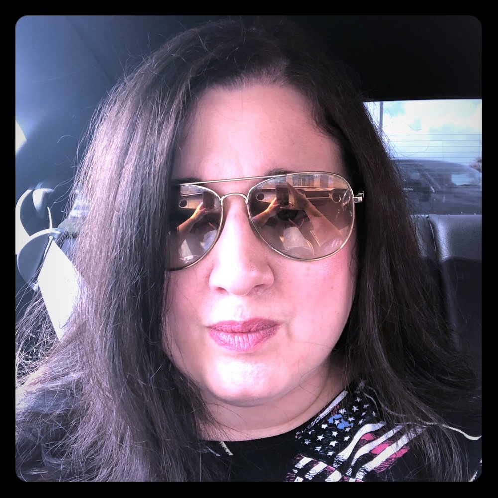 Meet your Posher, Amy